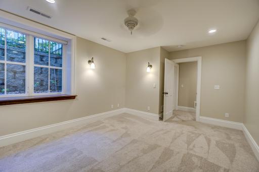 116 Harriet Street N, Stillwater, MN 55082
