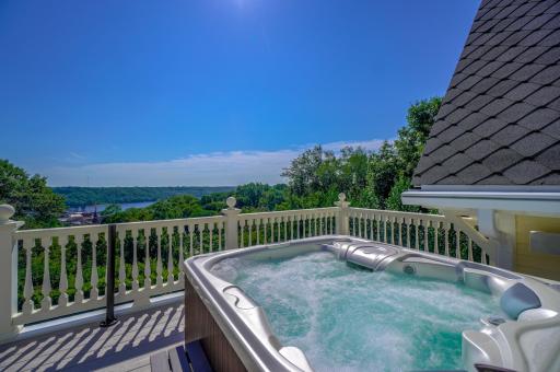 116 Harriet Street N, Stillwater, MN 55082