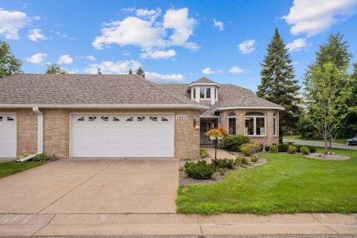5690 Dunlap Avenue N, Shoreview, MN 55126