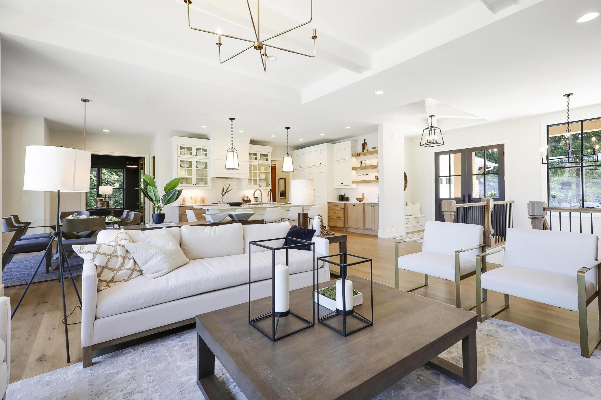 Extensive Lighting Features Through-Out