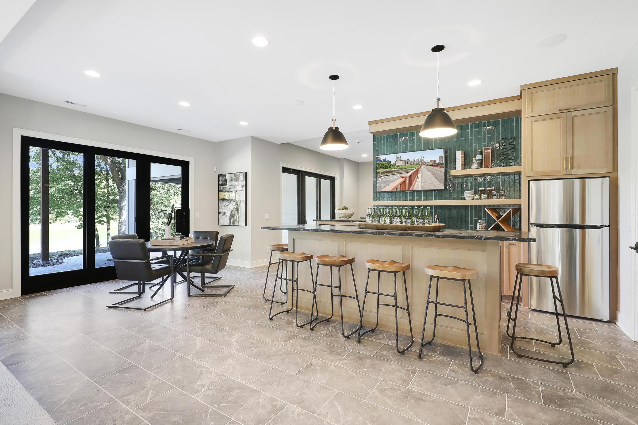 Game Room & Full Wet Bar