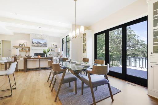 Informal Dining Makes Great Entertaining Space