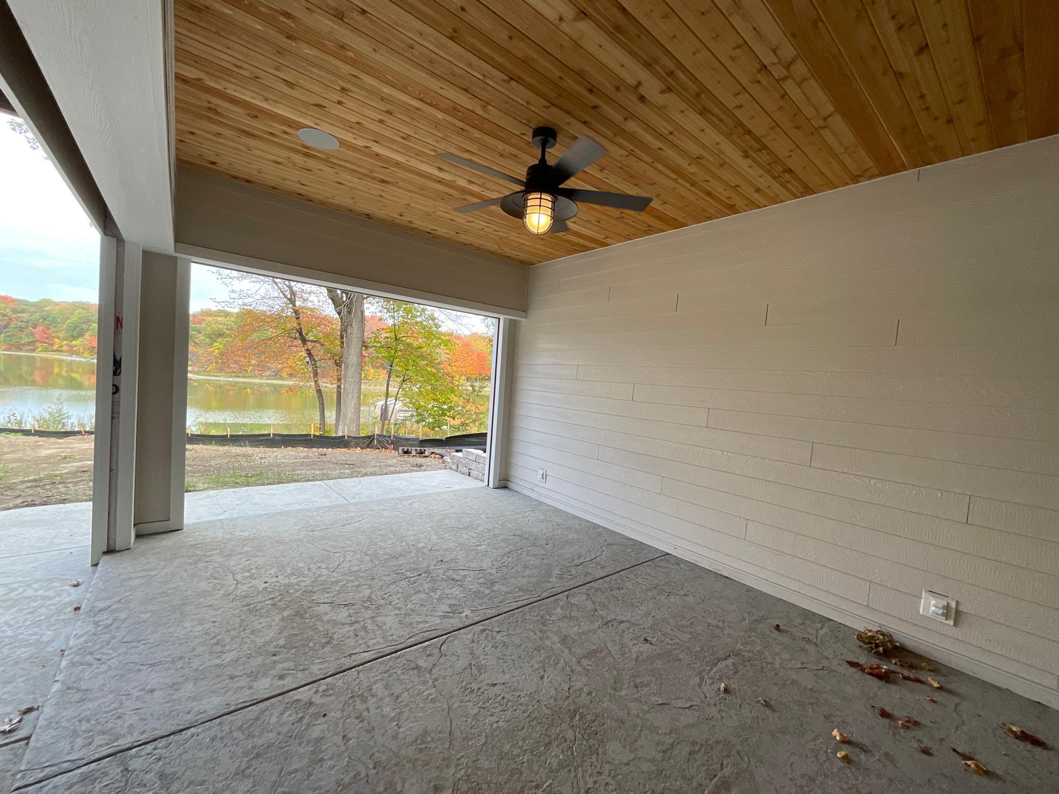 3 Season Porch With Phantom Screens