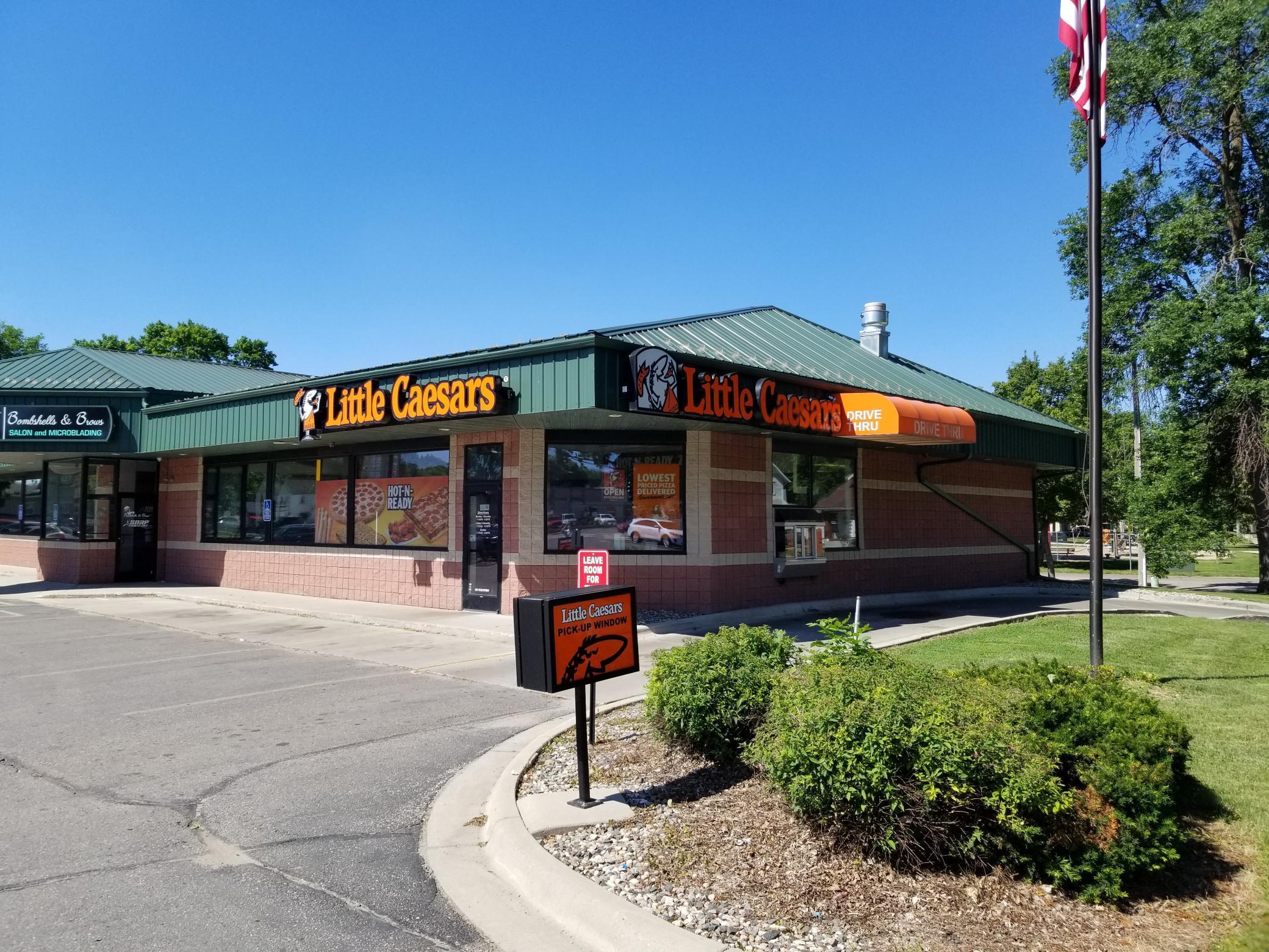 Little Caesars Pic Drive Thru.jpg