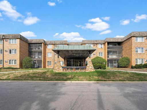 3200 Virginia Avenue S, 109, Saint Louis Park, MN 55426