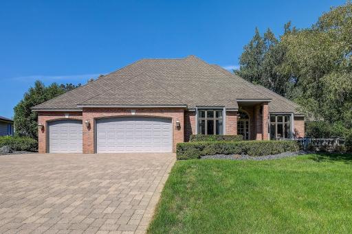 9981 Oak Shore Drive, Lakeville, MN 55044
