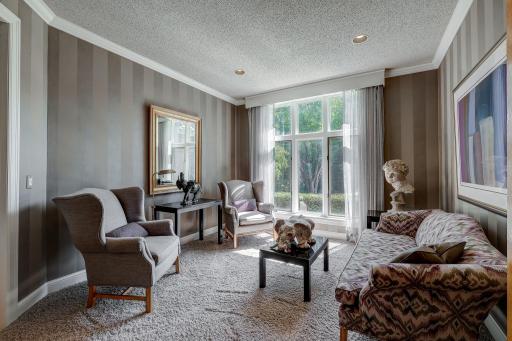 9981 Oak Shore Drive, Lakeville, MN 55044