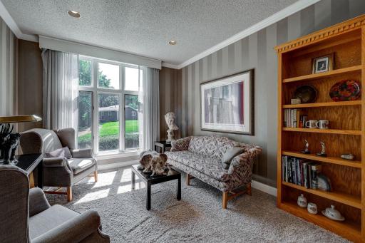 9981 Oak Shore Drive, Lakeville, MN 55044