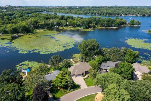 9981 Oak Shore Drive, Lakeville, MN 55044
