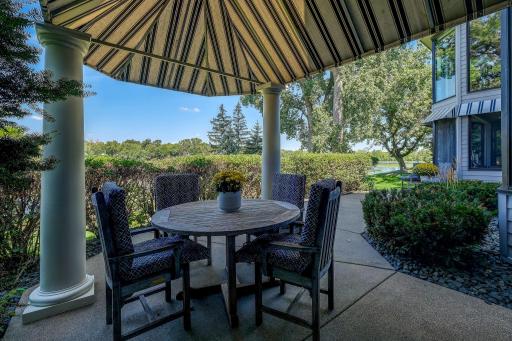 9981 Oak Shore Drive, Lakeville, MN 55044