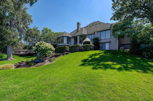 9981 Oak Shore Drive, Lakeville, MN 55044