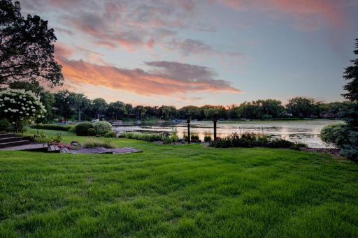 9981 Oak Shore Drive, Lakeville, MN 55044
