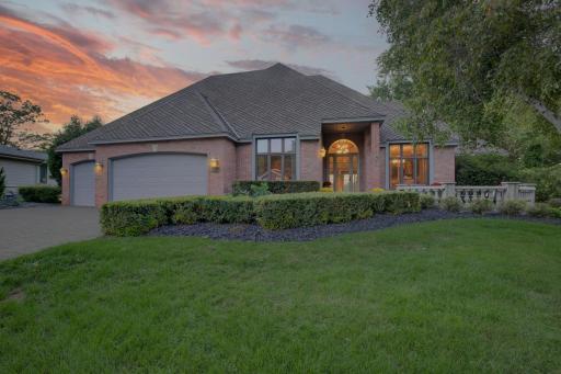 9981 Oak Shore Drive, Lakeville, MN 55044