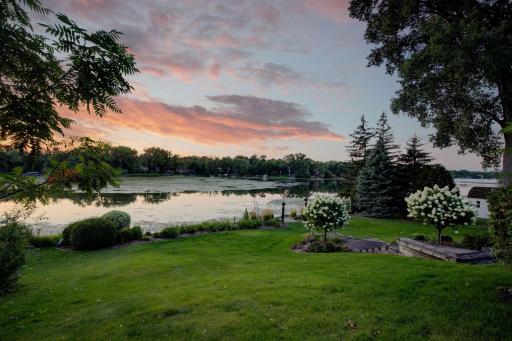 9981 Oak Shore Drive, Lakeville, MN 55044