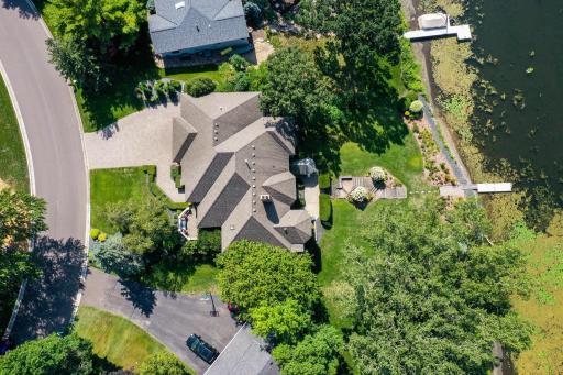 9981 Oak Shore Drive, Lakeville, MN 55044