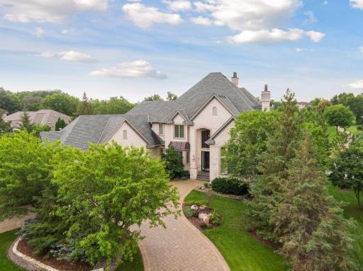 18755 Bearpath Trail, Eden Prairie, MN 55347