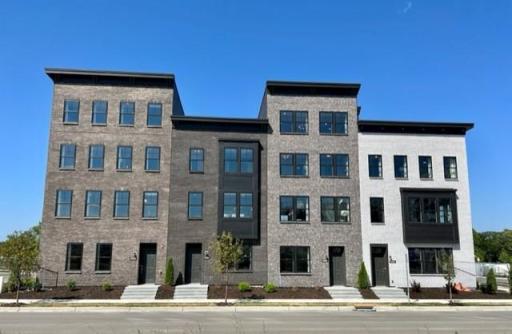 850 J Mount Curve Boulevard, Saint Paul, MN 55116