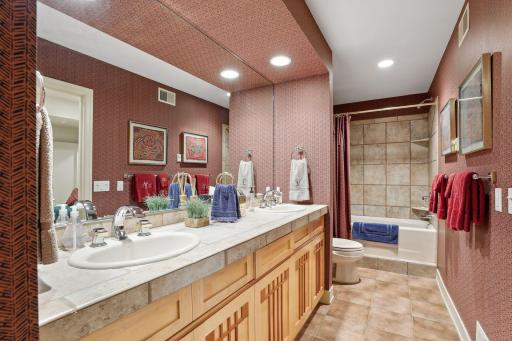 4755 McDonald Drive N, Stillwater, MN 55082
