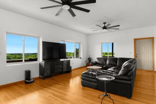 20691 County 13, Houston, MN 55943