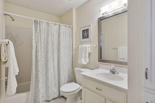 2875 Deer Run Trail, Orono, MN 55356