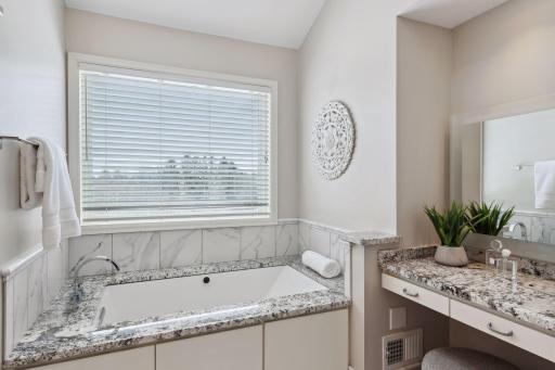 2875 Deer Run Trail, Orono, MN 55356