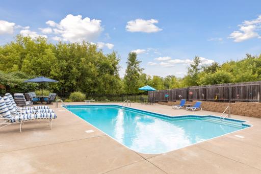 2875 Deer Run Trail, Orono, MN 55356