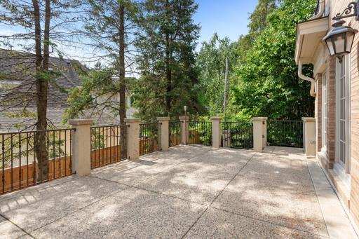 Enormous deck is perfect for entertaining outdoors!