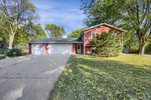 13062 Everest Avenue, Apple Valley, MN 55124