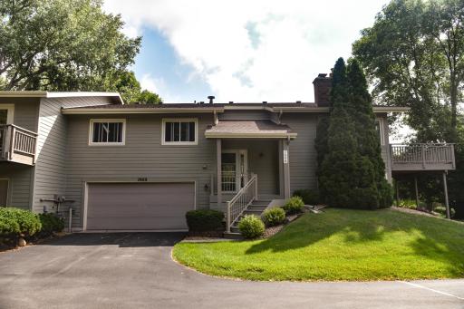 7008 W 84th Street Circle, Bloomington, MN 55438