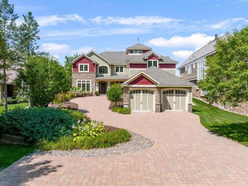 Meticulously maintained executive lakeshore home on wonderful homesite!