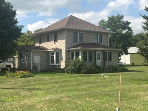85849 220th Street, Renville, MN 56284