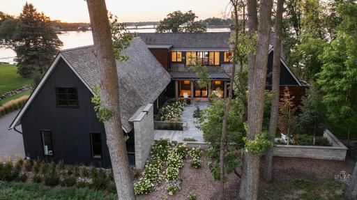 16624 Grays Bay Boulevard, Minnetonka, MN 55391
