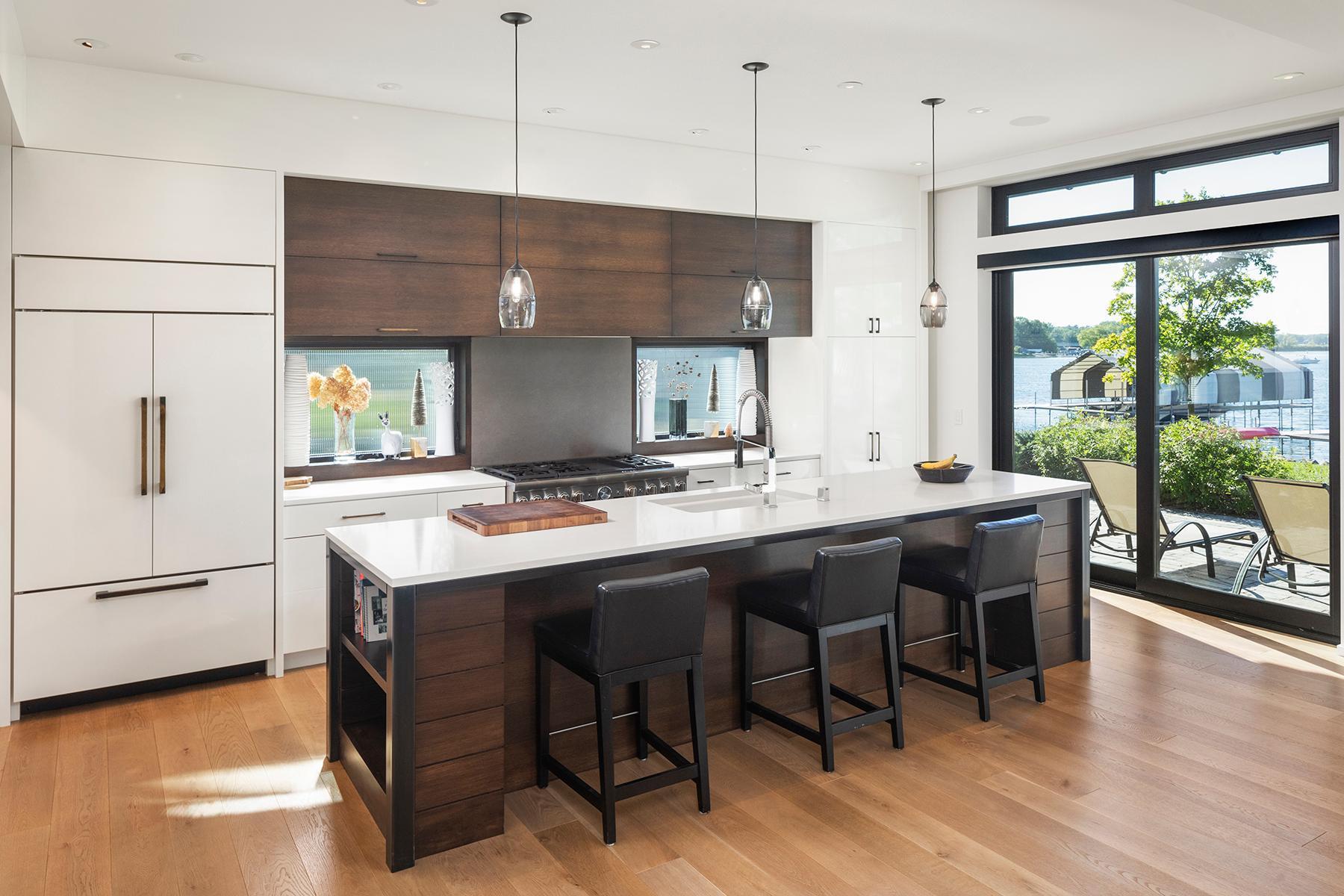 High-end appliances and beautifully appointed Kitchen