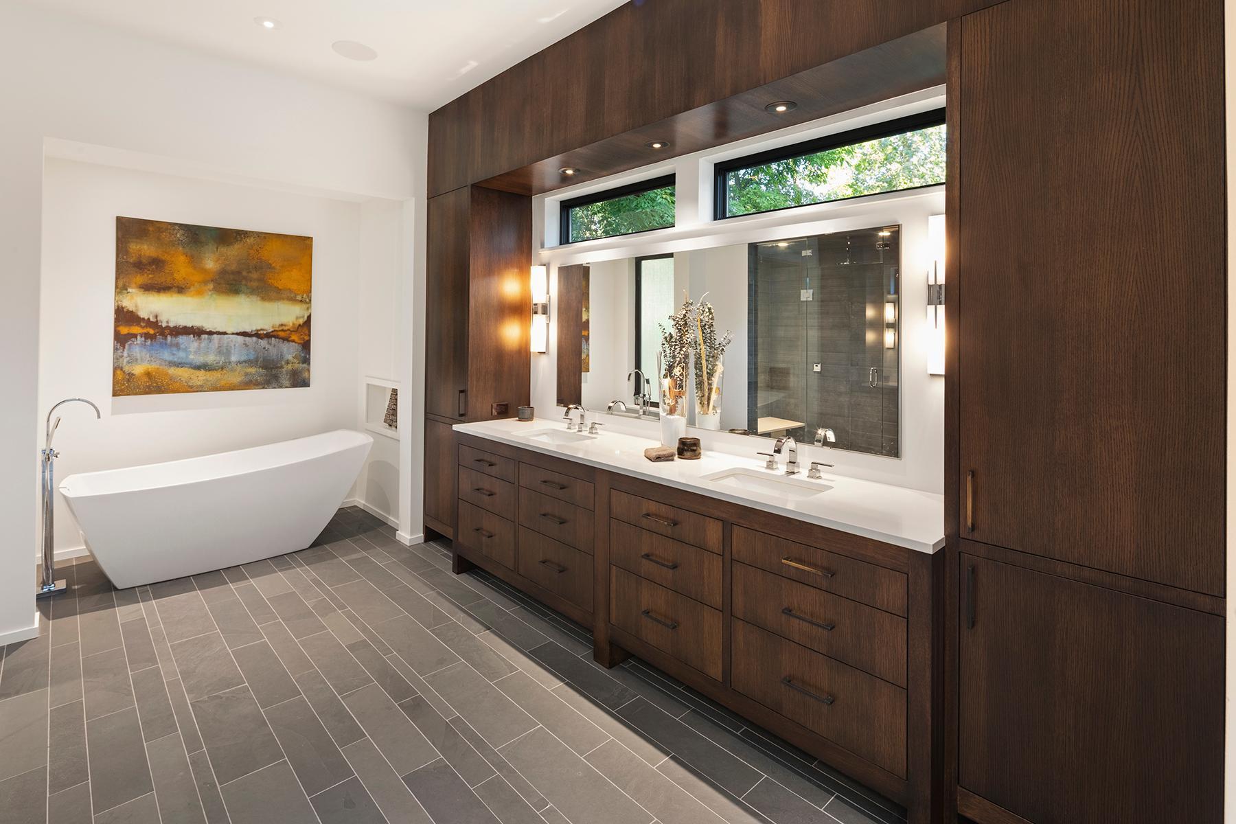 Primary Bedroom Full Bathroom