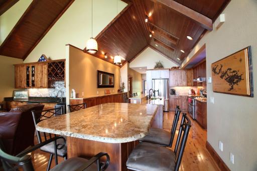 2862 Vermilion Drive, Cook, MN 55723
