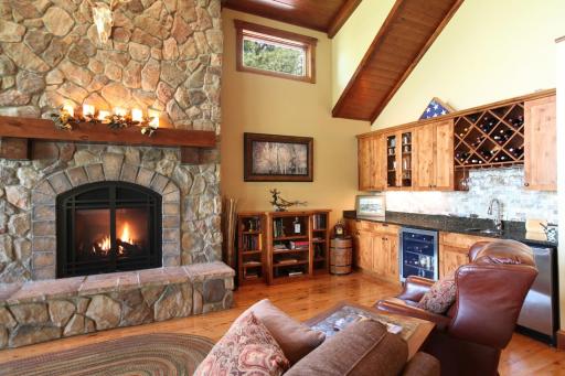 2862 Vermilion Drive, Cook, MN 55723