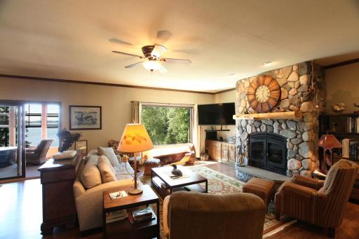 9028 Raps Road, Cook, MN 55723
