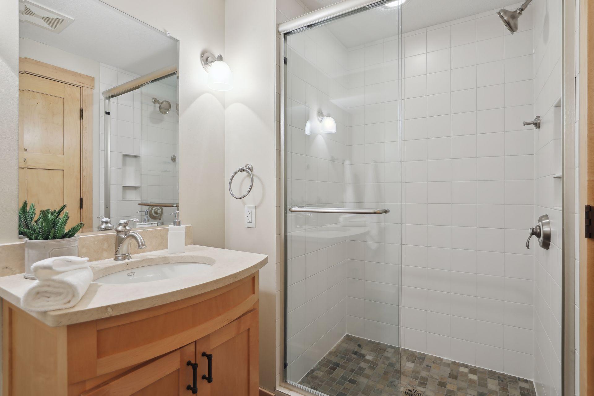 2nd walkout level bathroom with spa-like sitting area for coming in from the hottub.