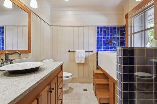 Suite 6, private full bath