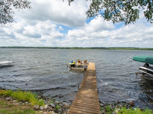 8371 Paradise Beach Road, Brainerd, MN 56401