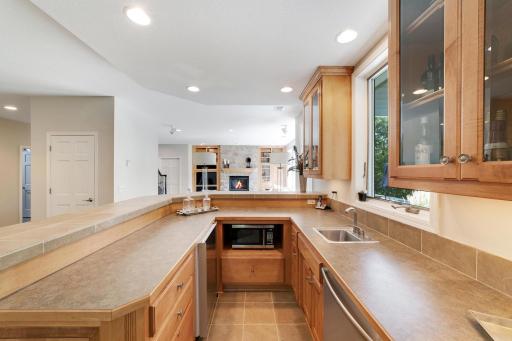 10677 Sonoma Ridge, Eden Prairie, MN 55347