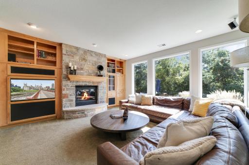 10677 Sonoma Ridge, Eden Prairie, MN 55347