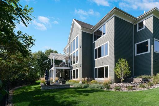 10677 Sonoma Ridge, Eden Prairie, MN 55347