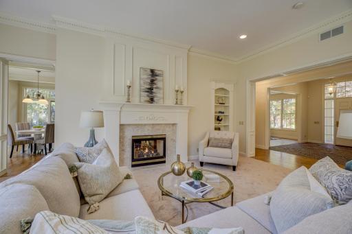 3 Black Lake Court, North Oaks, MN 55127