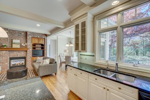 3 Black Lake Court, North Oaks, MN 55127