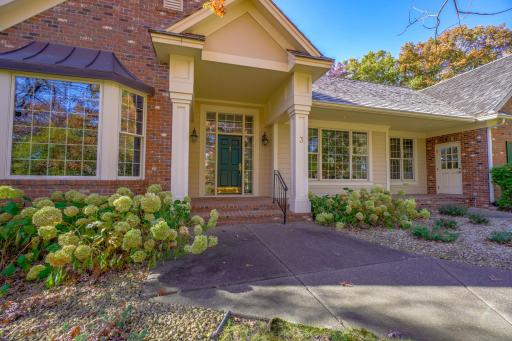 3 Black Lake Court, North Oaks, MN 55127