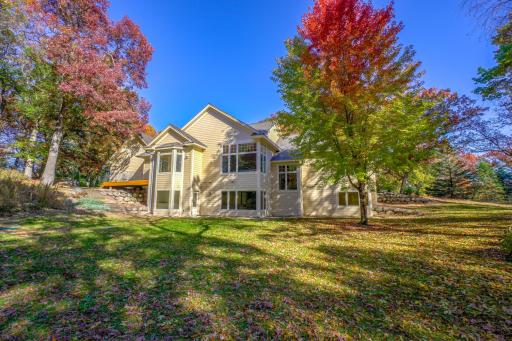 3 Black Lake Court, North Oaks, MN 55127