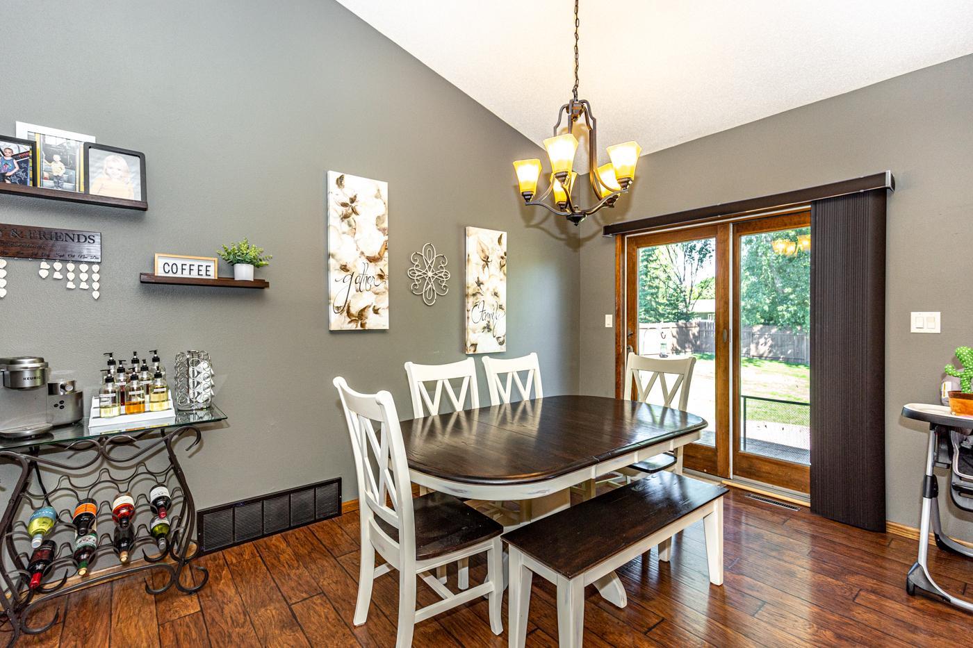 Breakfast Nook.jpg