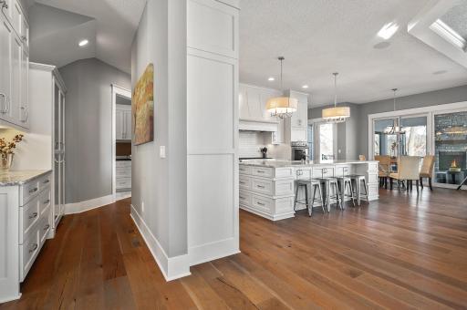 716 Woodland Hill Court, Medina, MN 55340