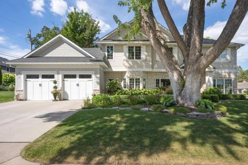 5536 Park Place, Edina, MN 55424